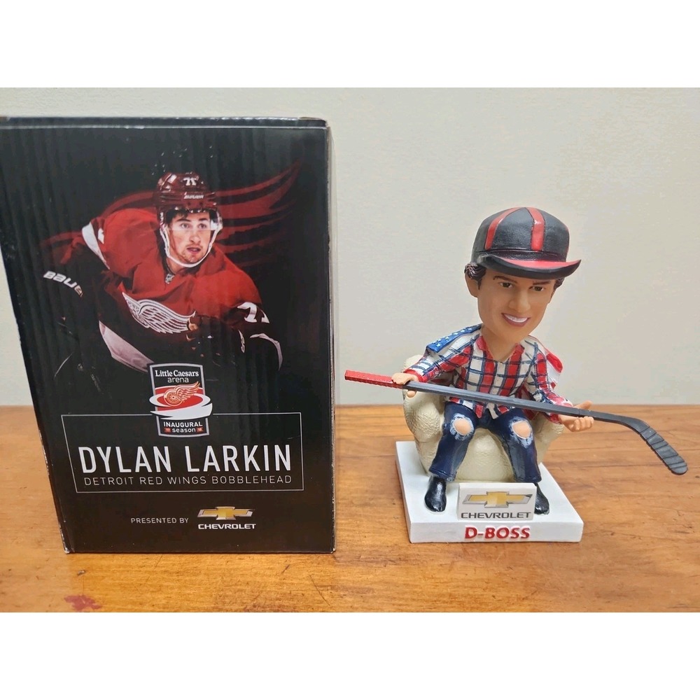 Detroit Red Wings Dylan Larkin Bobblehead Presented Chevrolet 2017-2018 D-Boss*